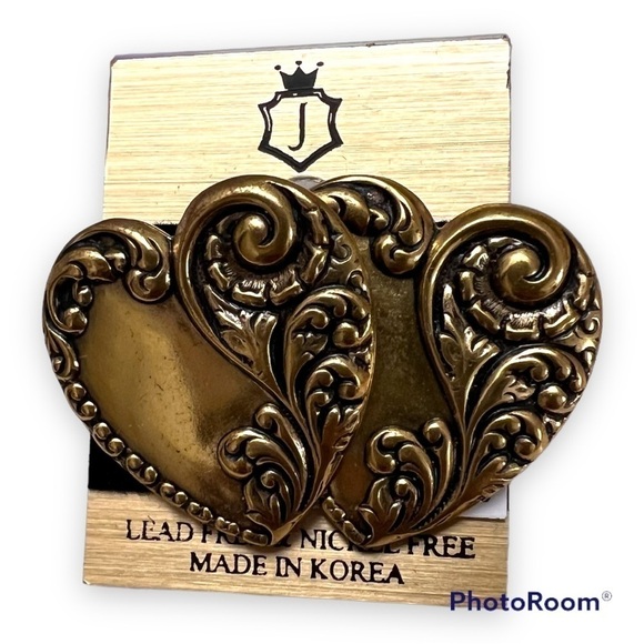 Etruscan Heart Stud Earrings Large Faux Gold Vintage - Picture 1 of 2